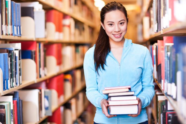 大学の図書館