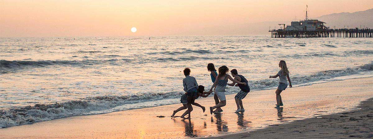 【中高生向け】初めての海外でも安心！夏の引率ツアー型プログラム