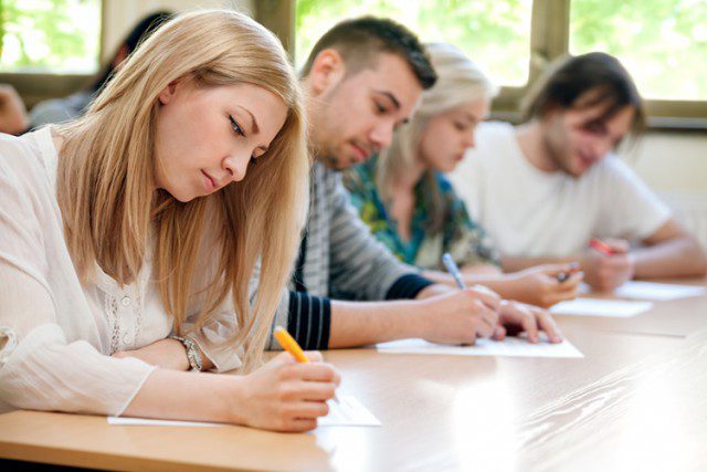 アメリカとイギリスの大学院