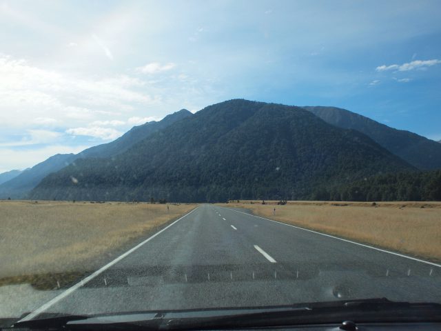 ニュージーランド カンタベリー地方の道