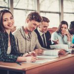 【イギリス留学】授業では発言必須！リーディングの量は？