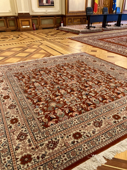 ルーマニアの国会にある絨毯